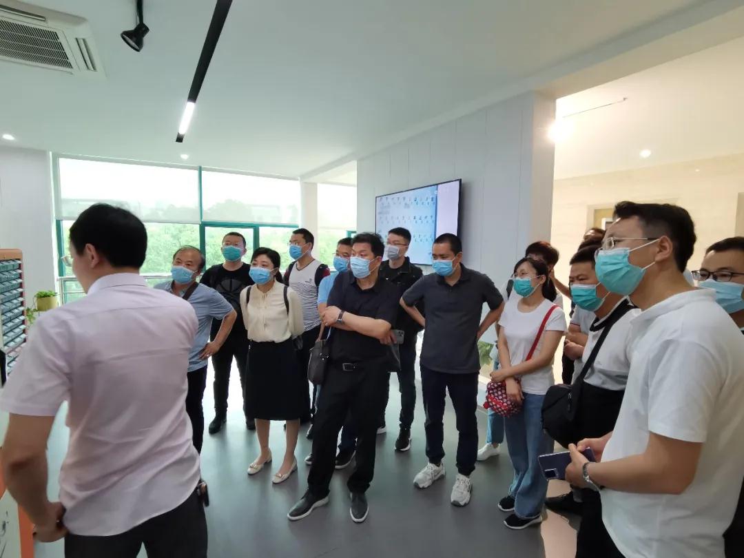 西安泵閥總廠組織人員赴蘇州考察學(xué)習(xí)